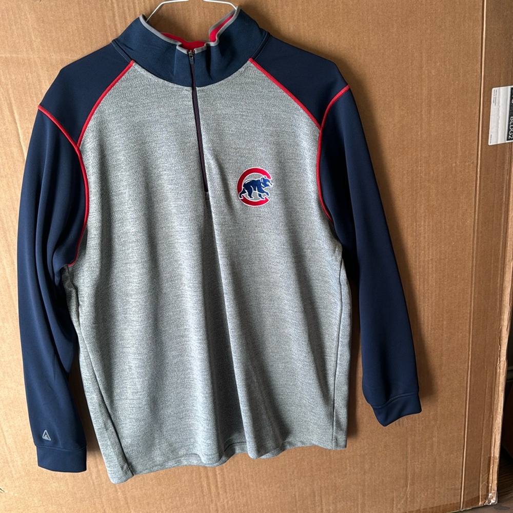 Chicago Cubs 3/4 zip up pullover.